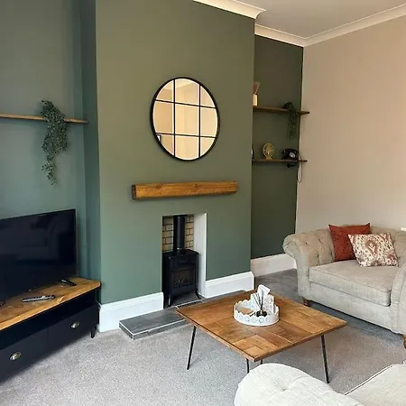 Amber House Retreat *